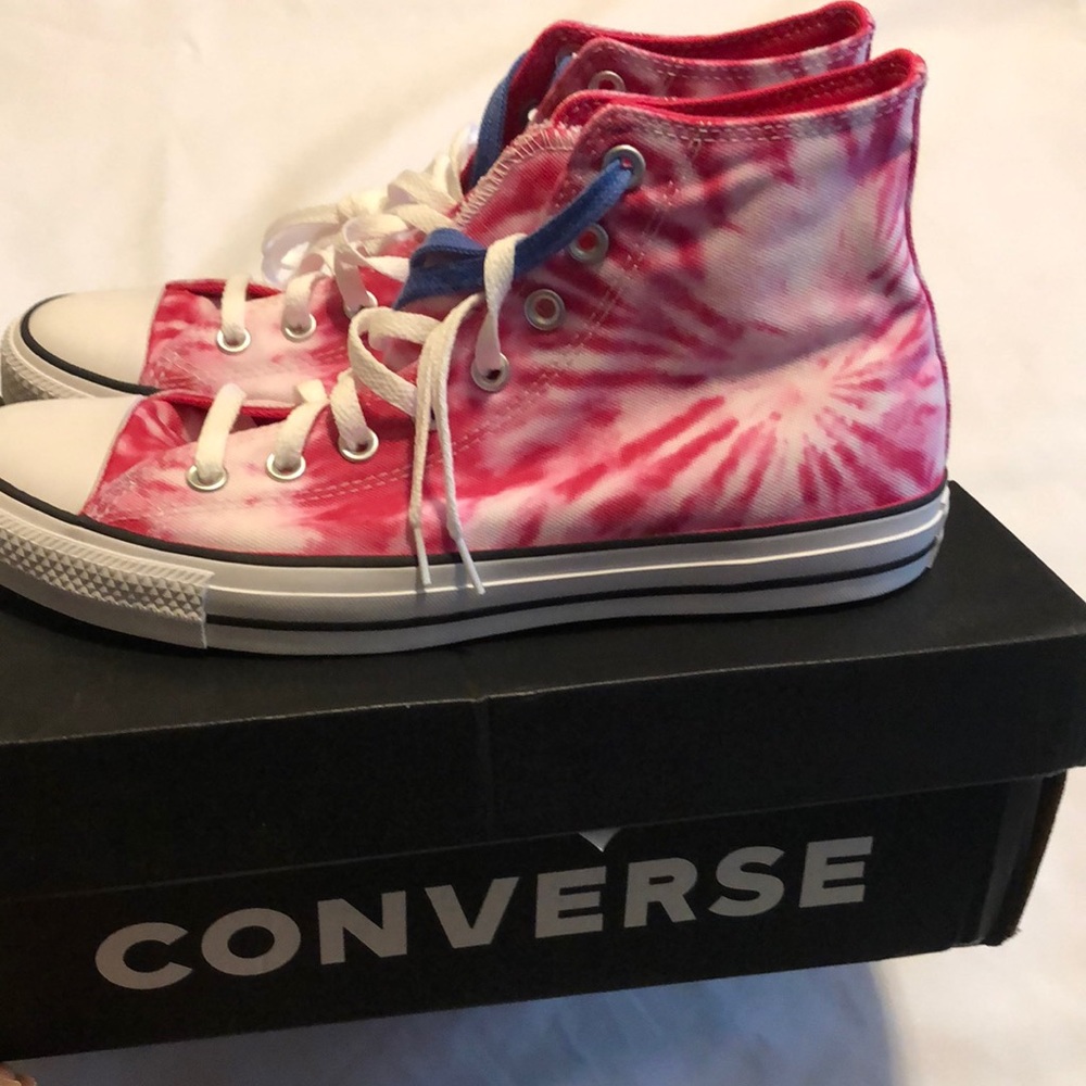 Pink Converse